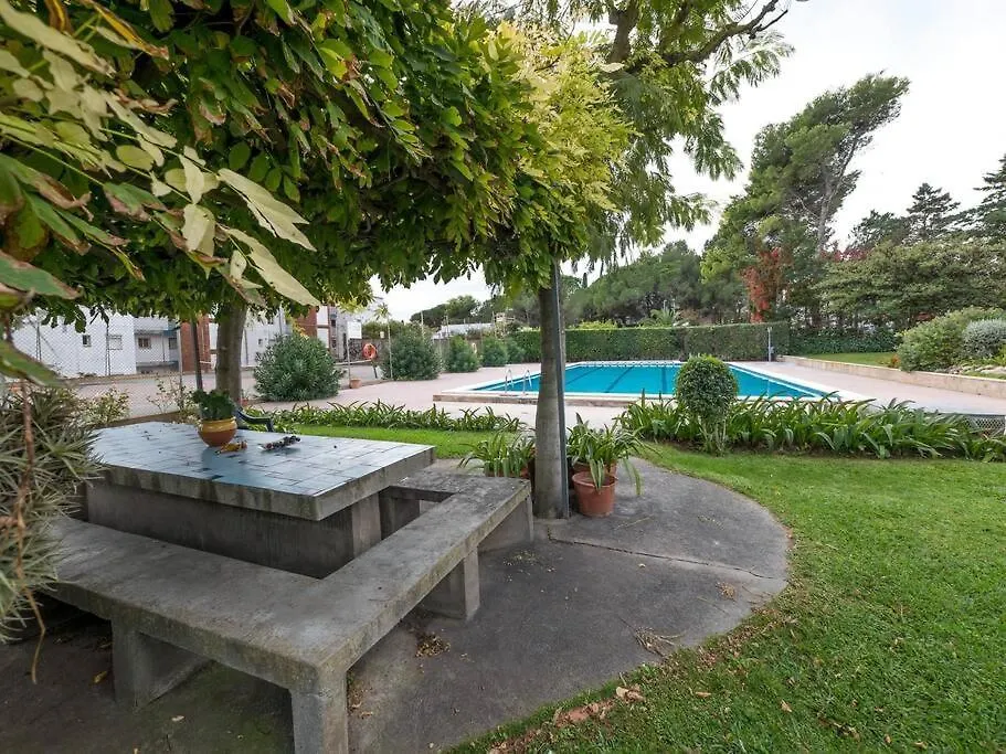 Stil Mar. Apartment For 5 People With Communal Pool L' Escala 0*,  스페인