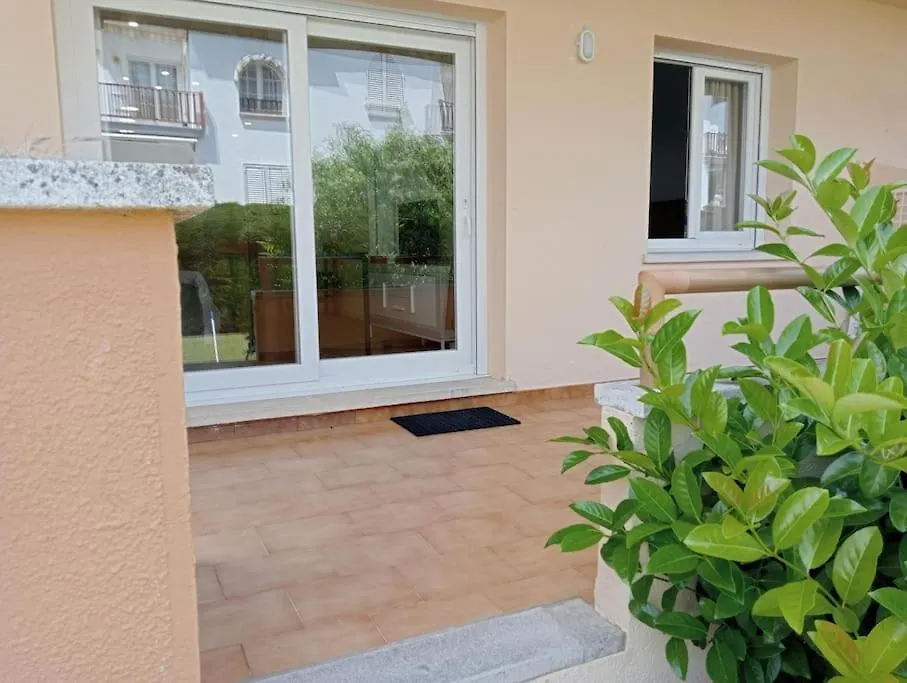 Stil Mar. Apartment For 5 People With Communal Pool L'Escala 0*,